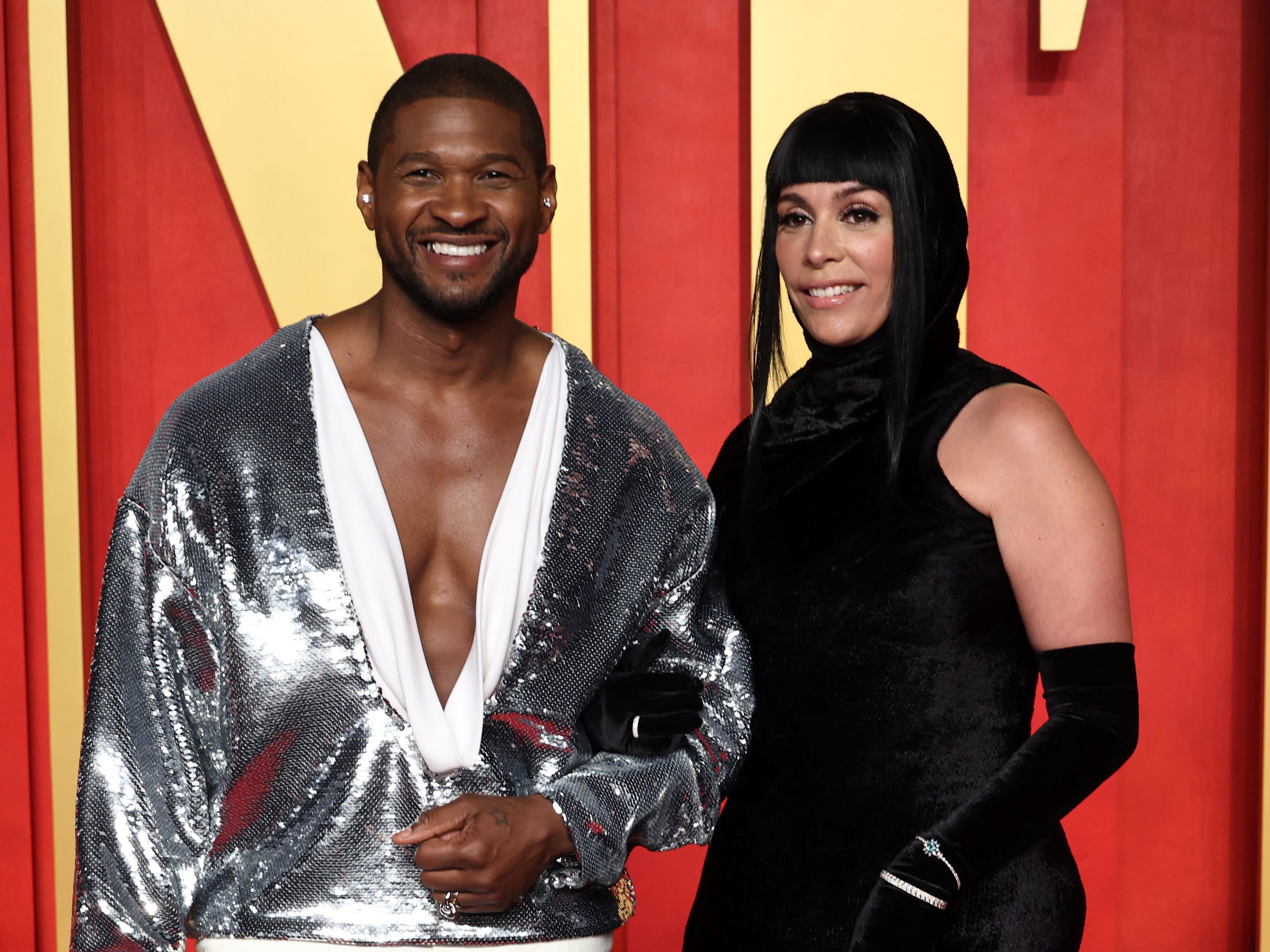 Usher and Jennifer Goicoechea at the Oscars party.